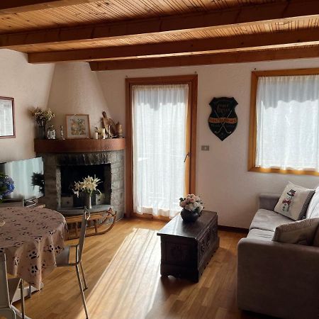 Chalet Blanc "Le Flocon" Courmayeur Luaran gambar