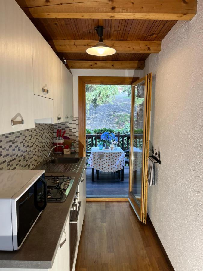 Chalet Blanc "Le Flocon" Courmayeur Luaran gambar